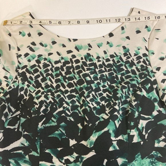 BROOKS BROTHER, GREEN,BLACK AND WHITE,FLORAL ABSTRACT PATTERNED DRESS.SI… - Picture 7 of 13
